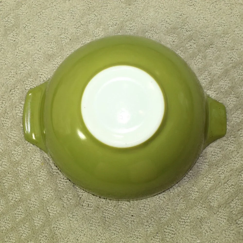 Vintage Pyrex VERDE GREEN Avocado Cinderella Nesting Mixing Bowls Set of 4